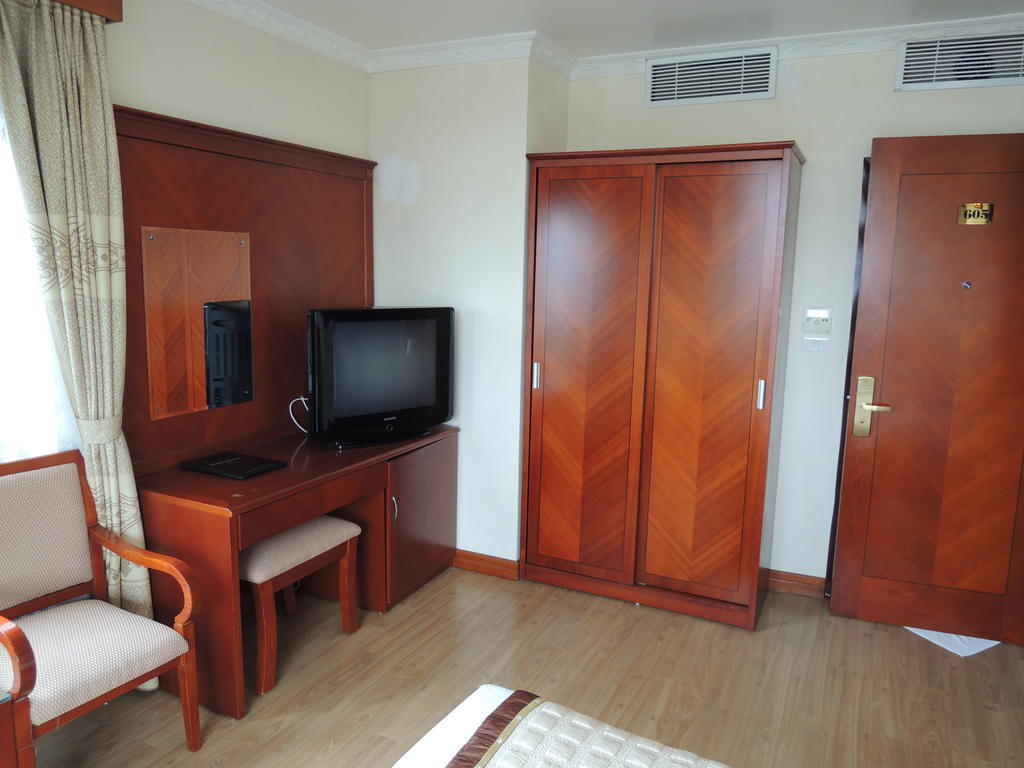 Satel Hotel Hanoi Room photo